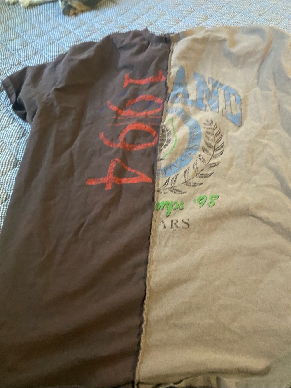 Urban Outfitters Brown & Tan Two-Tone Graphic Short Sleeve Tee